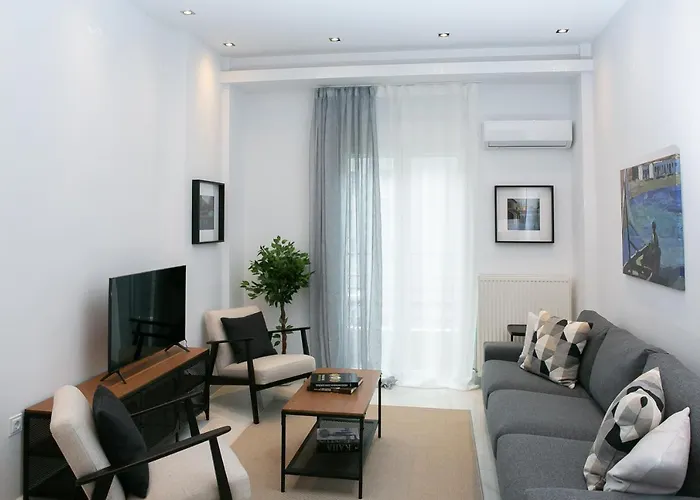 Spacious Luminous Central